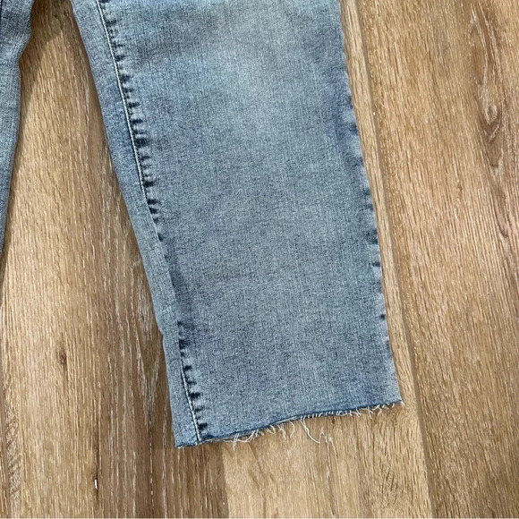 JAG Ruby Mid-Rise Straight Crop Christopher Blue Raw Hem Denim Size 20W NWT - Picture 3 of 11